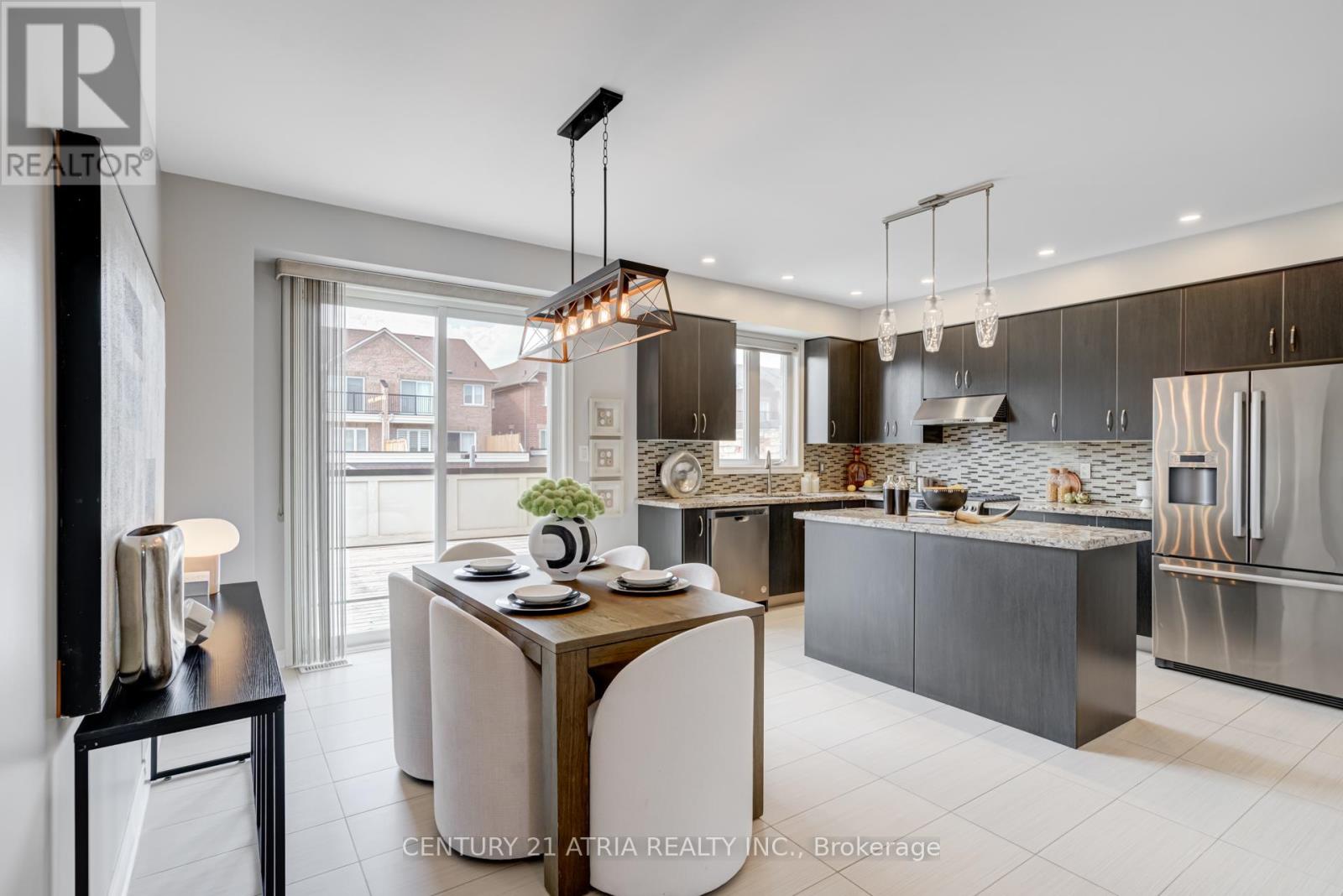 2918 Elgin Mills Road E, Markham, Ontario  L6C 0E5 - Photo 12 - N12690368