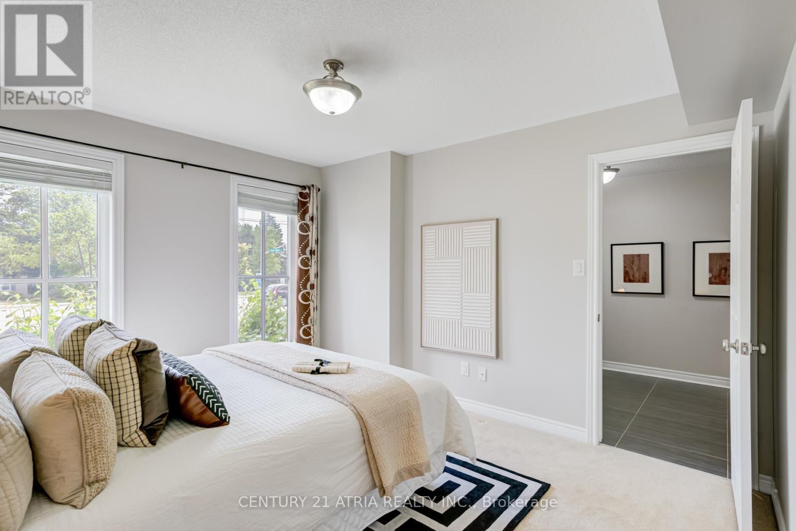 2918 Elgin Mills Road E, Markham, Ontario  L6C 0E5 - Photo 5 - N12690368