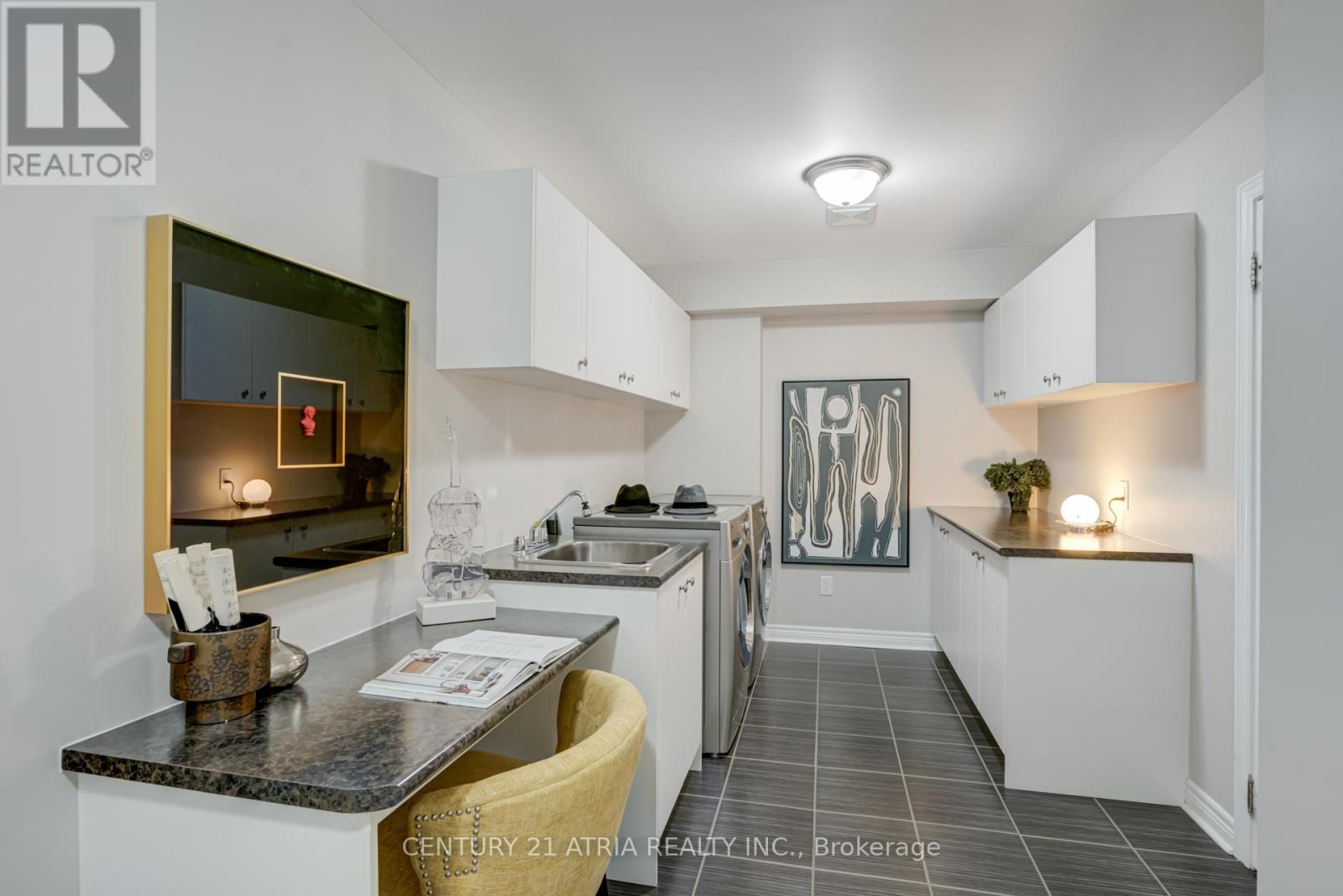 2918 Elgin Mills Road E, Markham, Ontario  L6C 0E5 - Photo 8 - N12690368