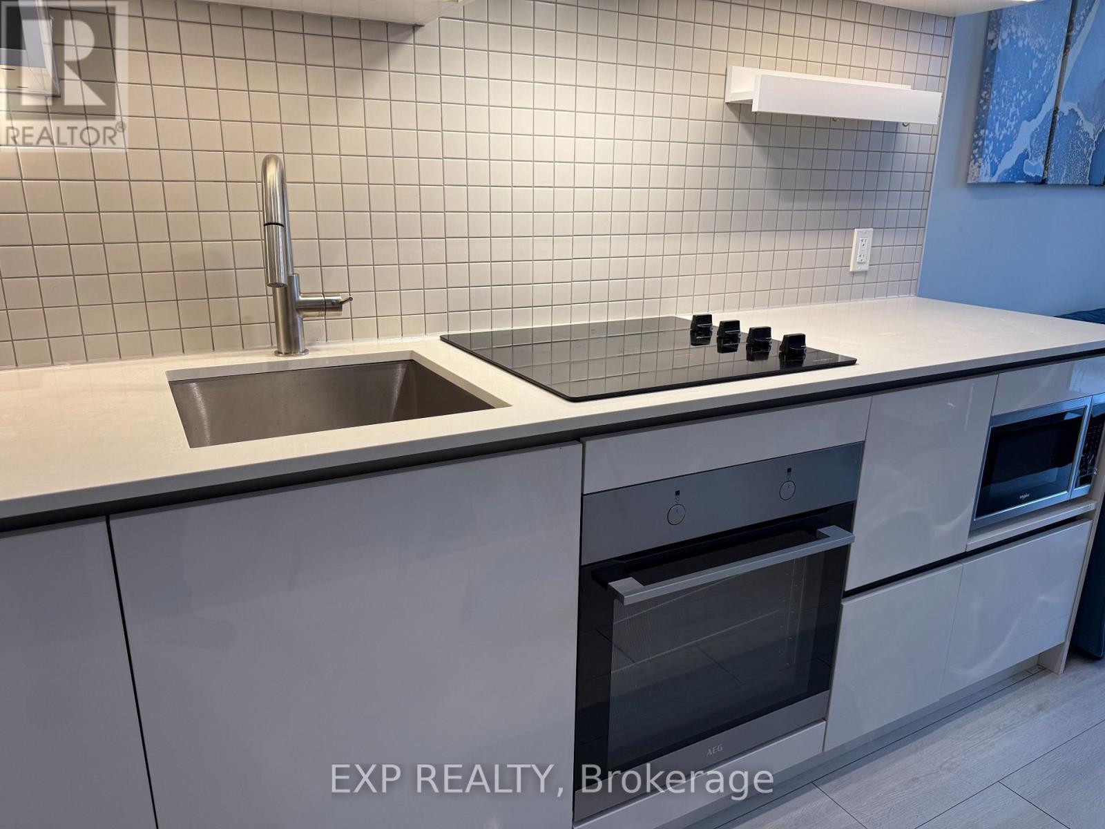 308 - 950 Portage Parkway, Vaughan, Ontario  L4K 0J7 - Photo 13 - N12690374