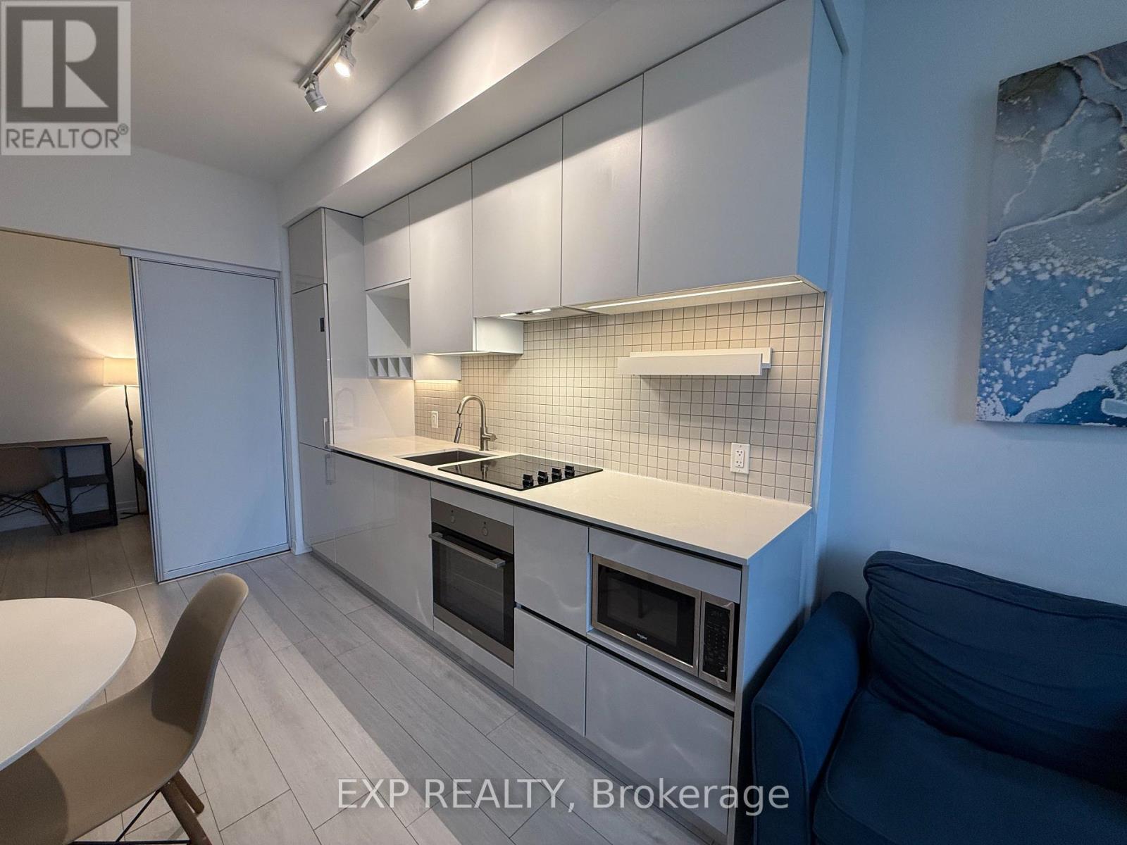 308 - 950 Portage Parkway, Vaughan, Ontario  L4K 0J7 - Photo 14 - N12690374