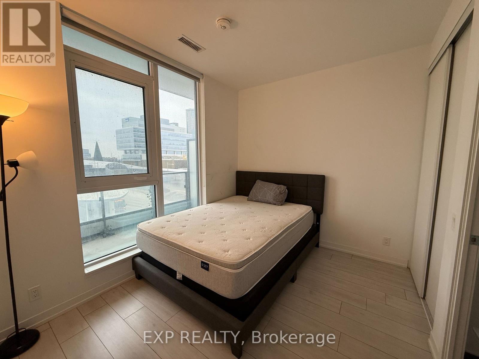 308 - 950 Portage Parkway, Vaughan, Ontario  L4K 0J7 - Photo 18 - N12690374