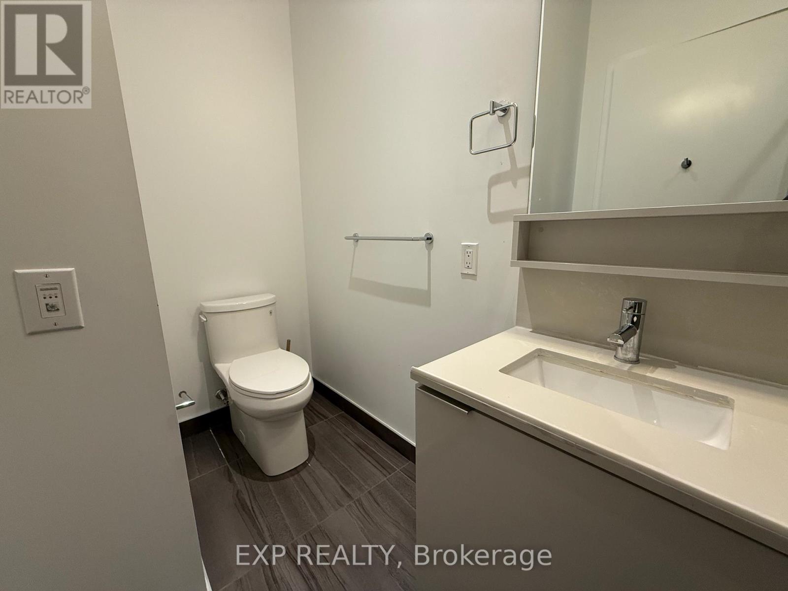 308 - 950 Portage Parkway, Vaughan, Ontario  L4K 0J7 - Photo 19 - N12690374