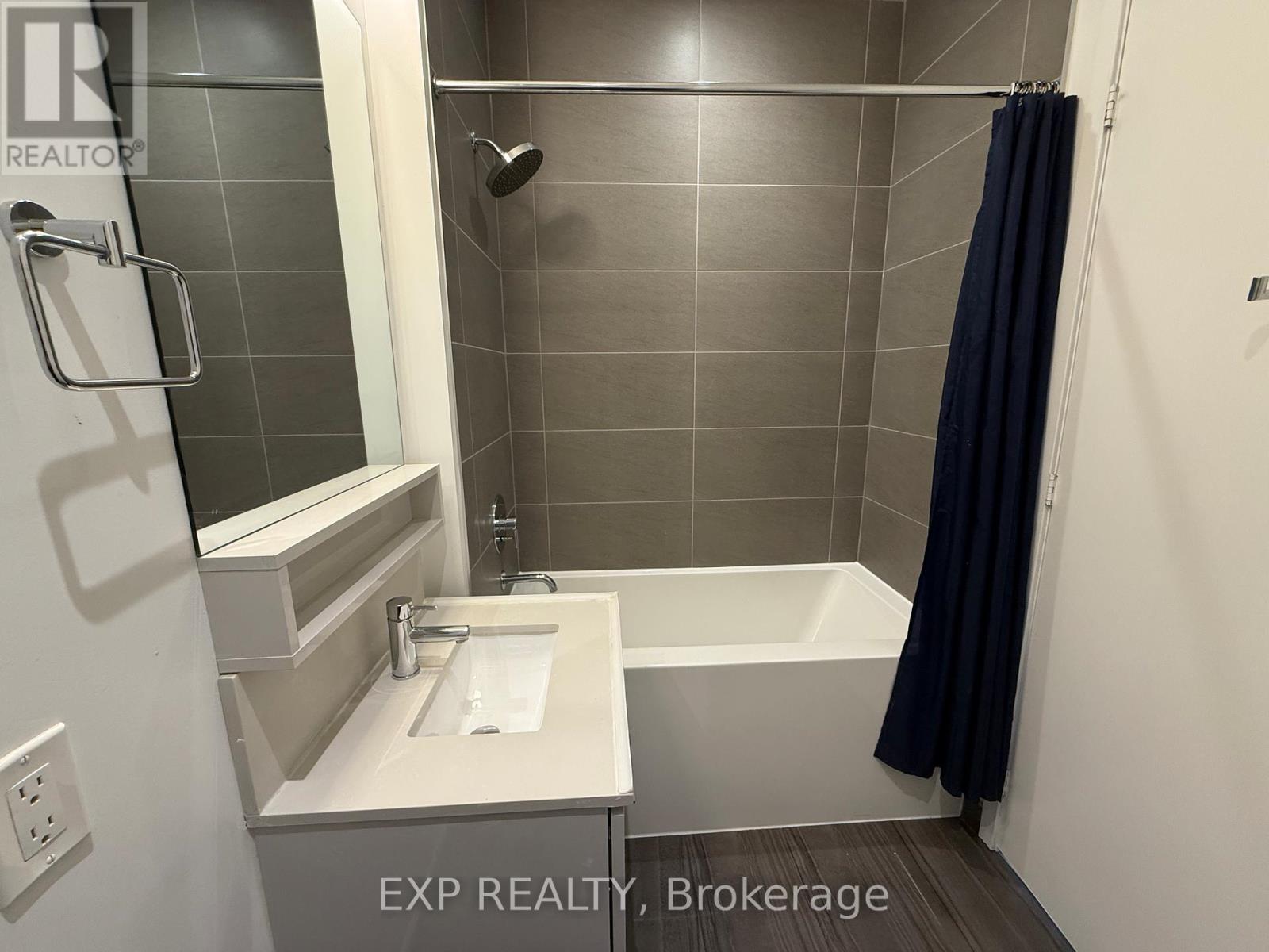 308 - 950 Portage Parkway, Vaughan, Ontario  L4K 0J7 - Photo 20 - N12690374