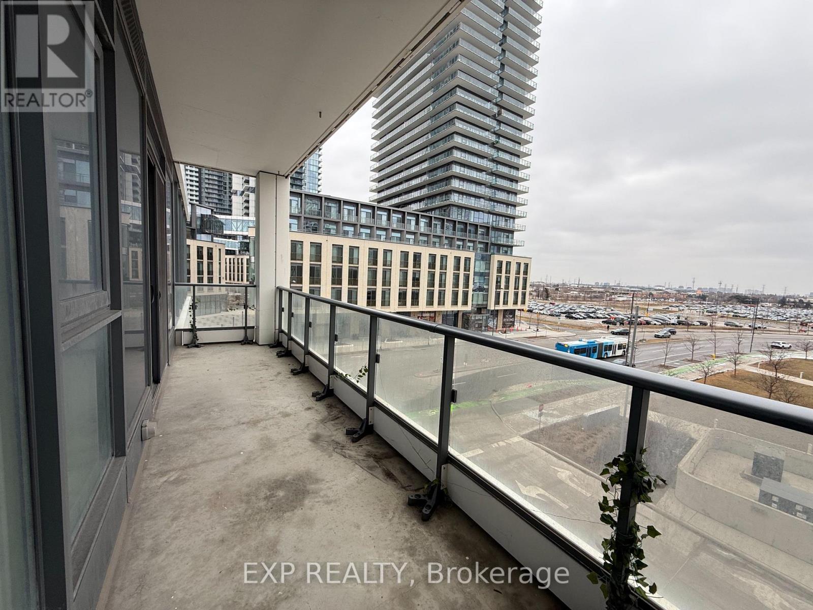 308 - 950 Portage Parkway, Vaughan, Ontario  L4K 0J7 - Photo 21 - N12690374