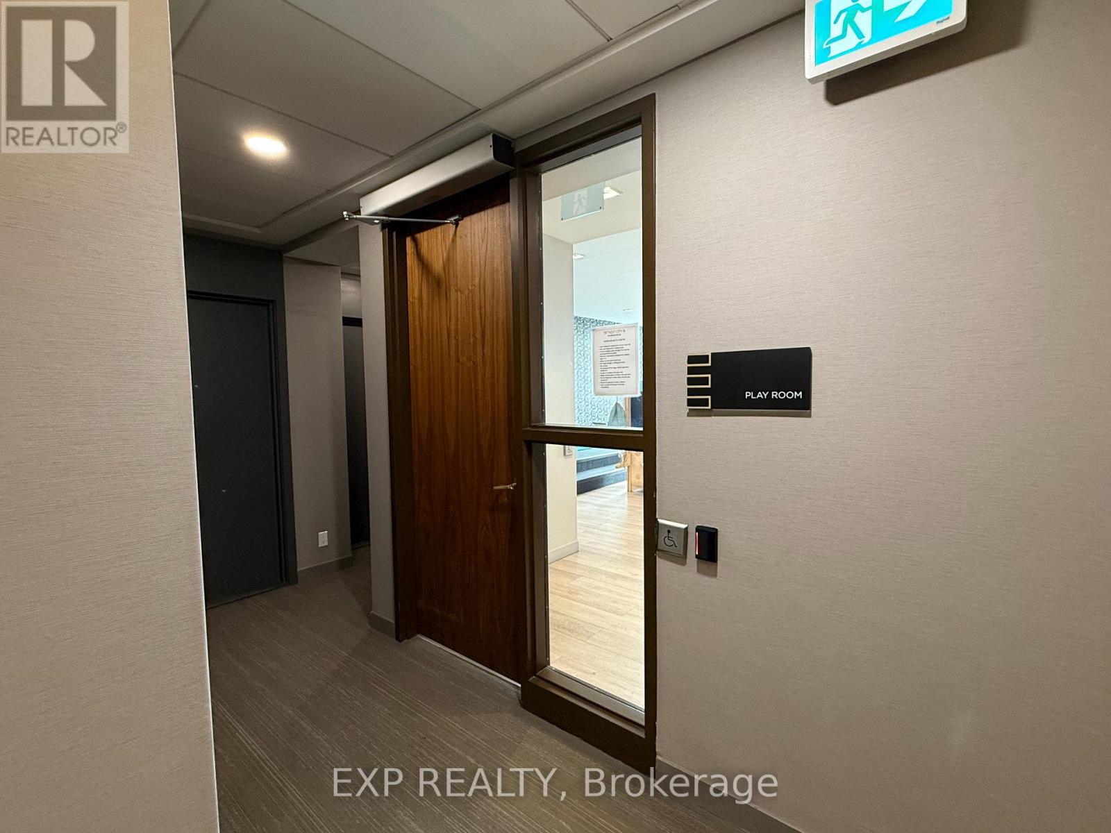 308 - 950 Portage Parkway, Vaughan, Ontario  L4K 0J7 - Photo 25 - N12690374