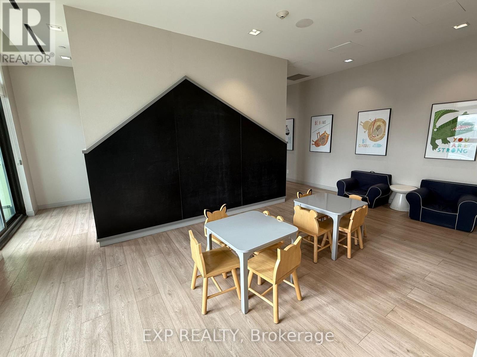 308 - 950 Portage Parkway, Vaughan, Ontario  L4K 0J7 - Photo 27 - N12690374