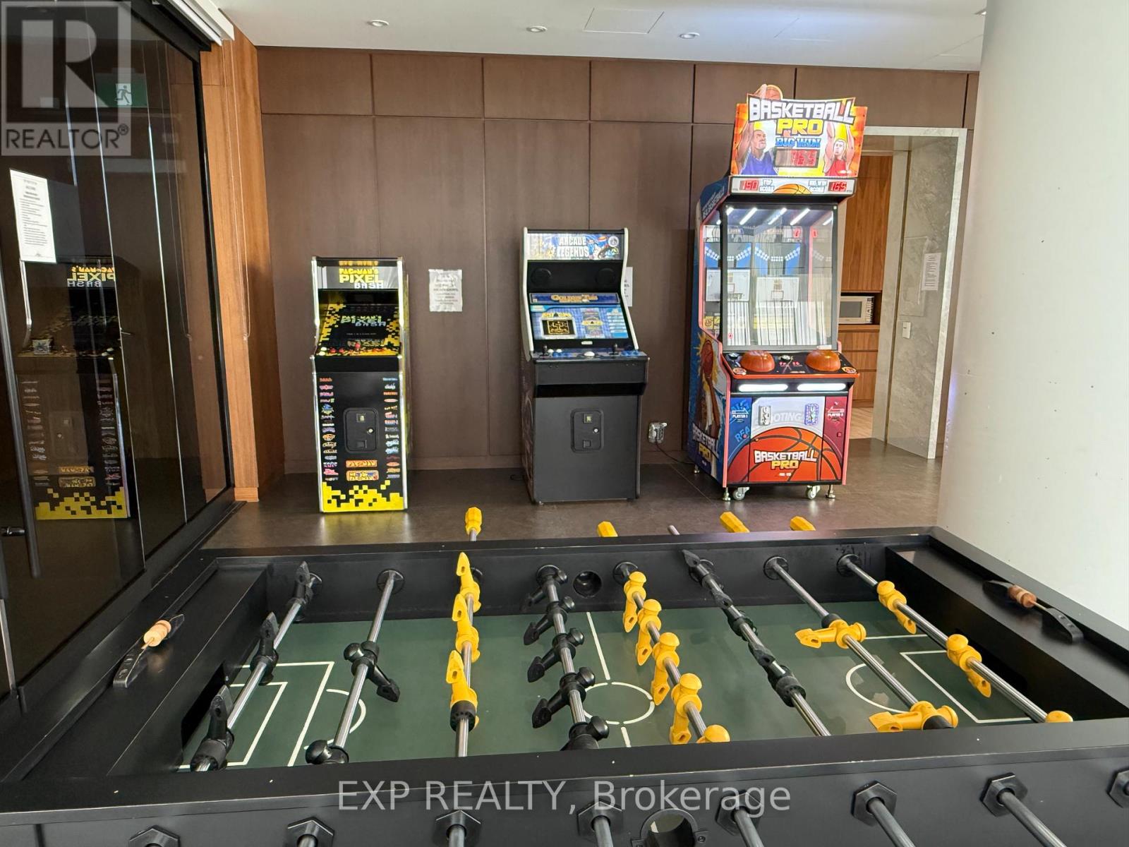 308 - 950 Portage Parkway, Vaughan, Ontario  L4K 0J7 - Photo 28 - N12690374