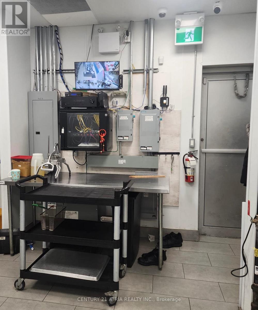 5 - 9960 Dufferin Street, Vaughan, Ontario  L6A 4K5 - Photo 13 - N12690408