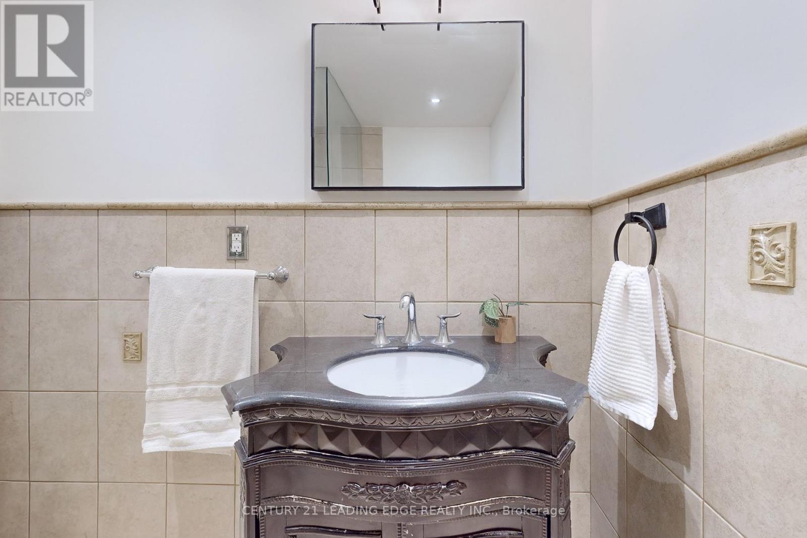 14489 Highway 48 Route, Whitchurch-Stouffville, Ontario  L4A 7X3 - Photo 25 - N12690432