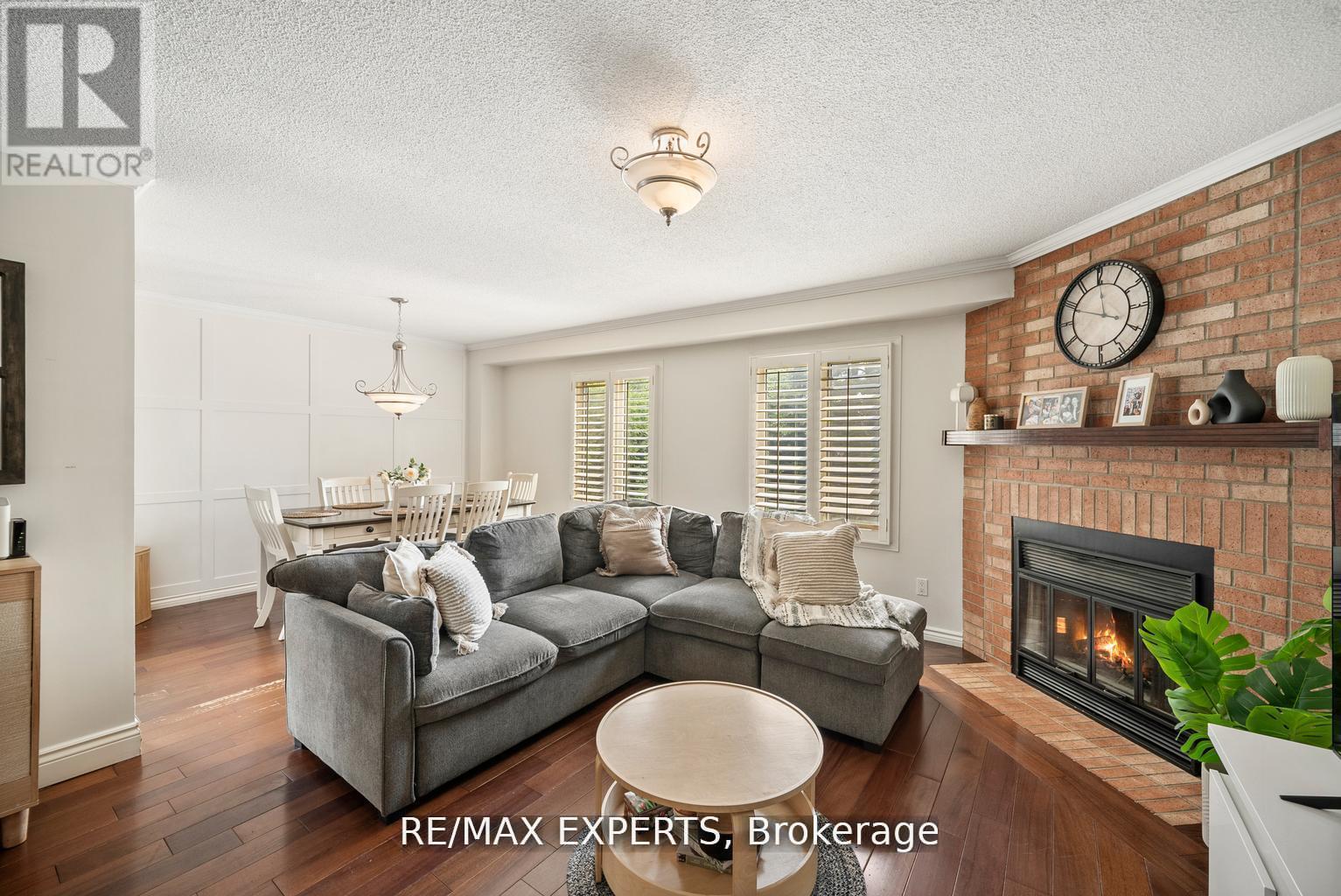 11 Penton Drive, Barrie, Ontario  L4N 7A3 - Photo 7 - S12690358