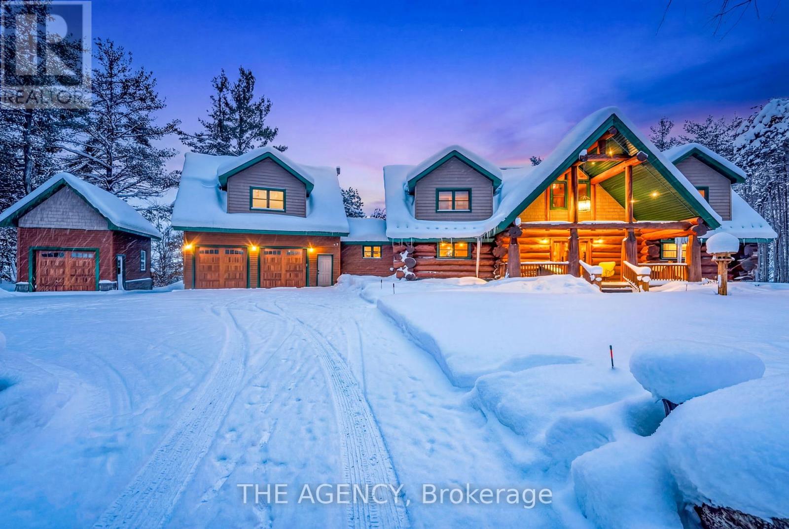 11 Nevis Ridge Drive, Oro-Medonte, Ontario  L0L 1T0 - Photo 2 - S12690384