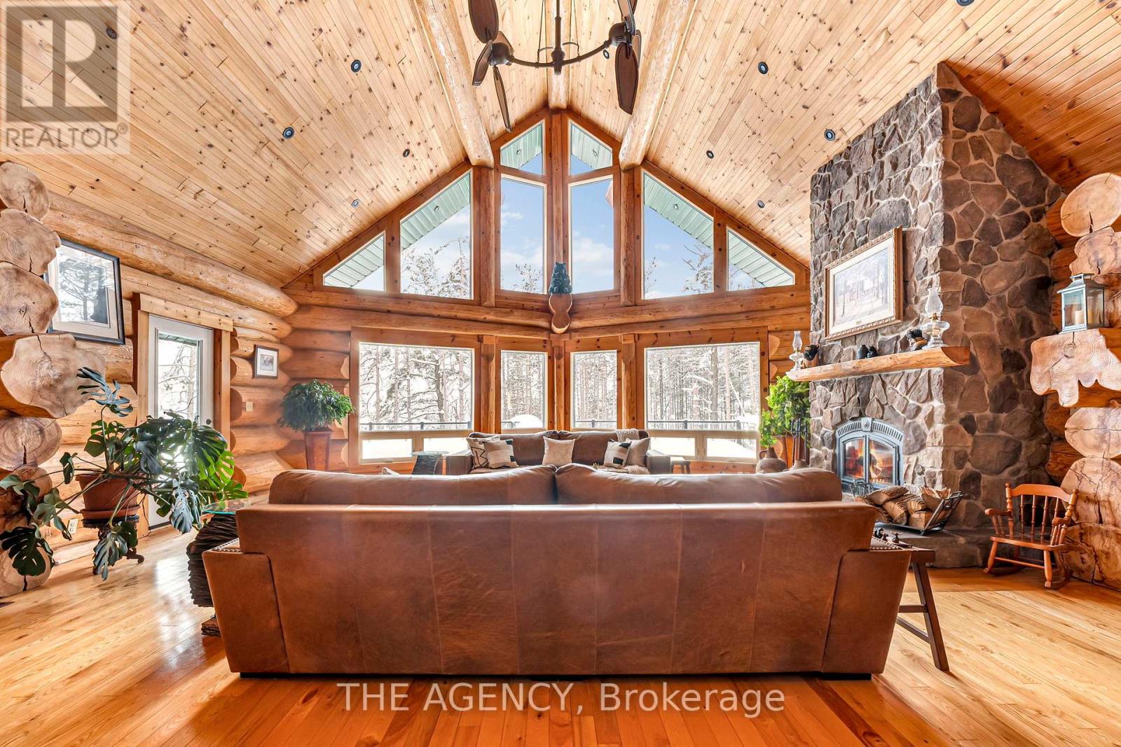 11 Nevis Ridge Drive, Oro-Medonte, Ontario  L0L 1T0 - Photo 9 - S12690384