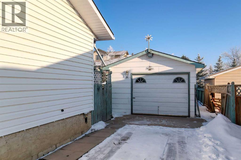 914 4 Street Sw, High River, Alberta  T1V 1A7 - Photo 21 - A2277494