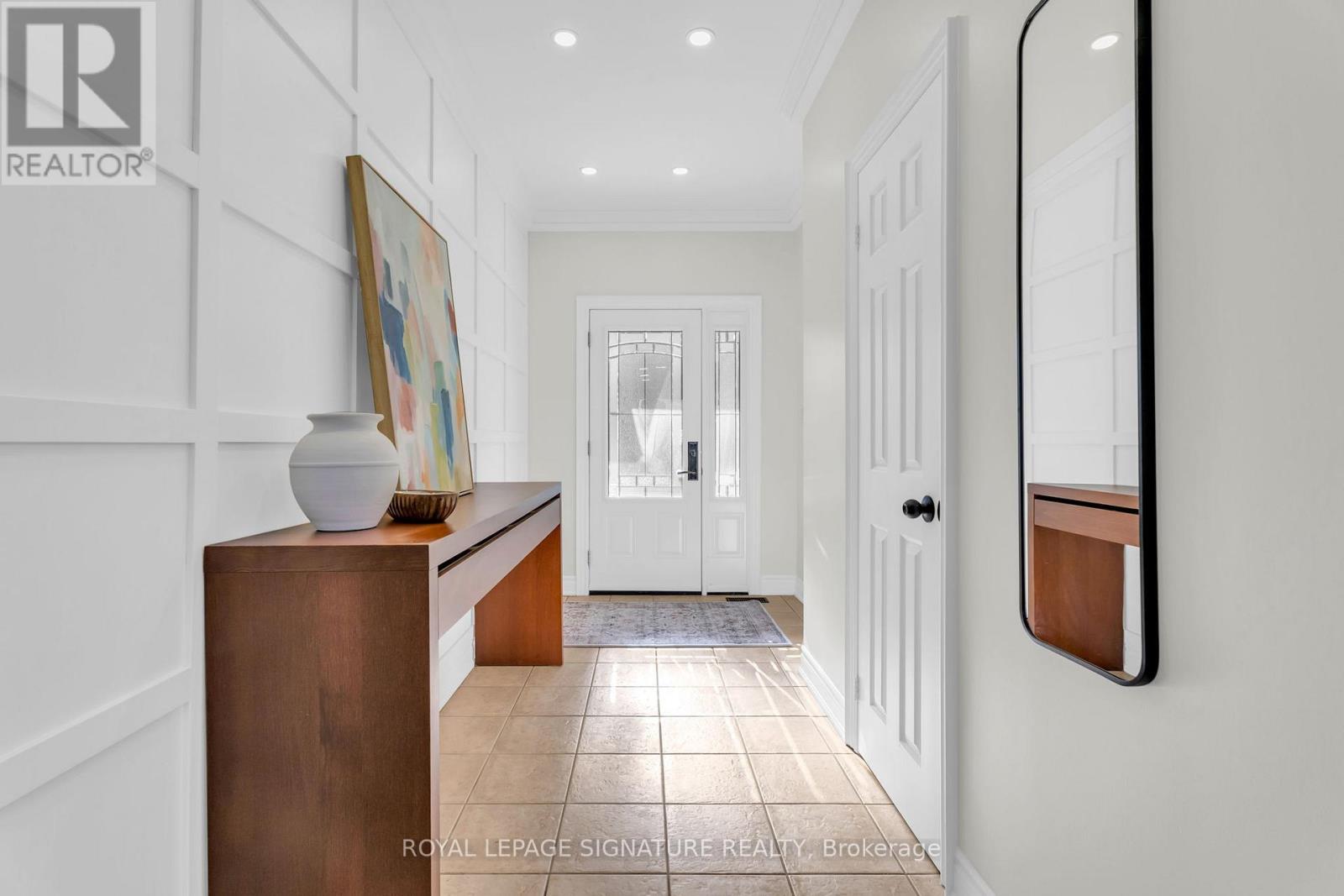 75 Thirty Second Street, Toronto, Ontario  M8W 3G5 - Photo 2 - W12690404