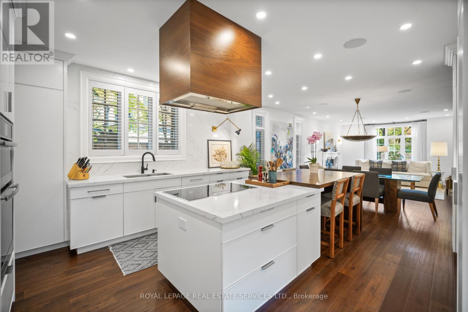 4 Reigate Road, Toronto, Ontario  M9A 2Y2 - Photo 11 - W12690452