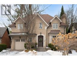 4 REIGATE ROAD, Toronto, Ontario