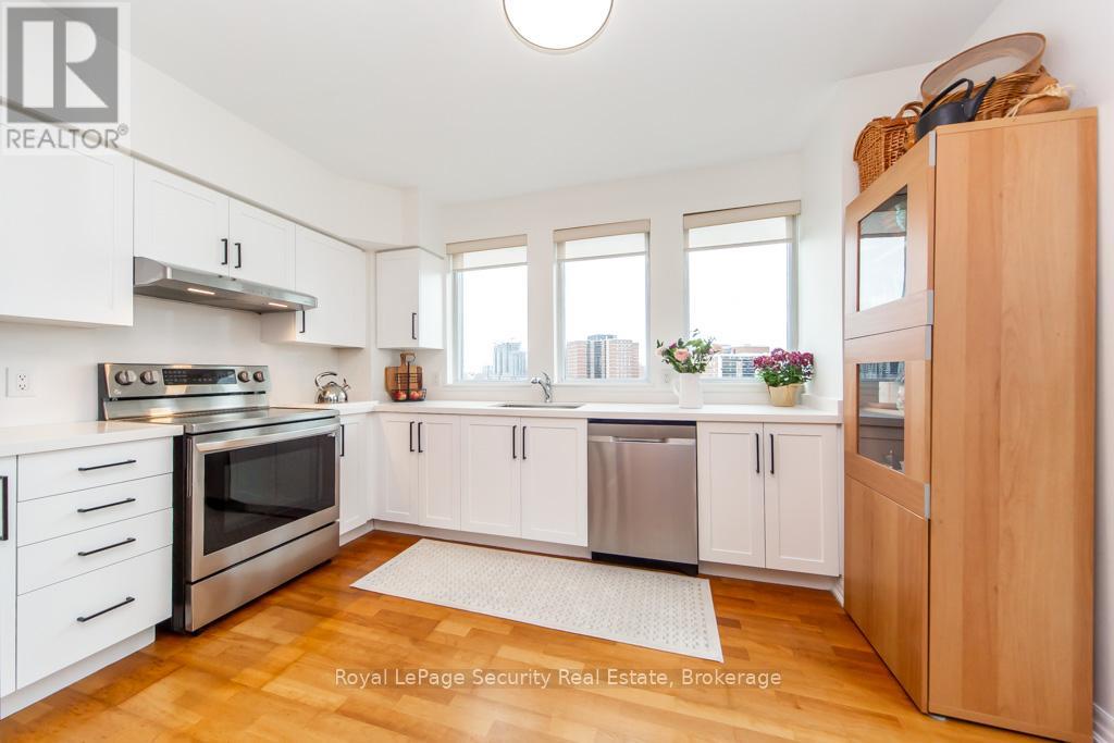 1402 - 38 Fontenay Court, Toronto, Ontario  M9A 5H5 - Photo 15 - W12690460