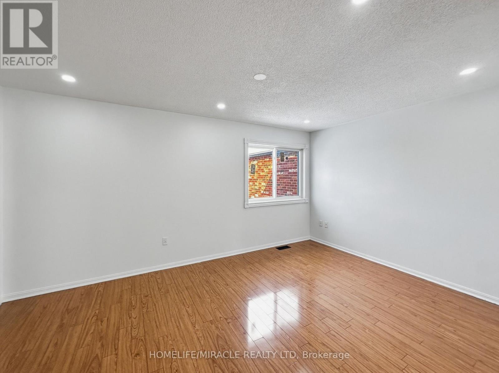 7 Narrow Valley Crescent, Brampton, Ontario  L6R 2M6 - Photo 14 - W12690462