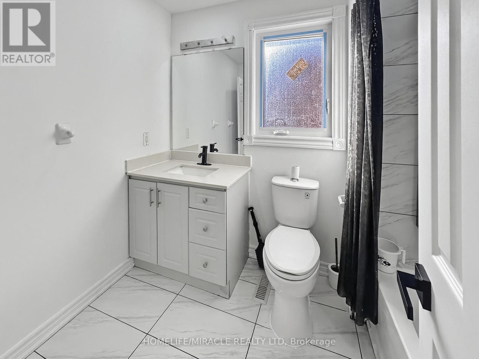 7 Narrow Valley Crescent, Brampton, Ontario  L6R 2M6 - Photo 17 - W12690462