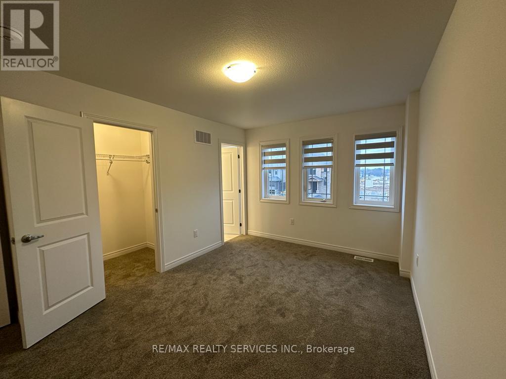 236 Longboat Run W, Brantford, Ontario  N3T 0X1 - Photo 16 - X12690442