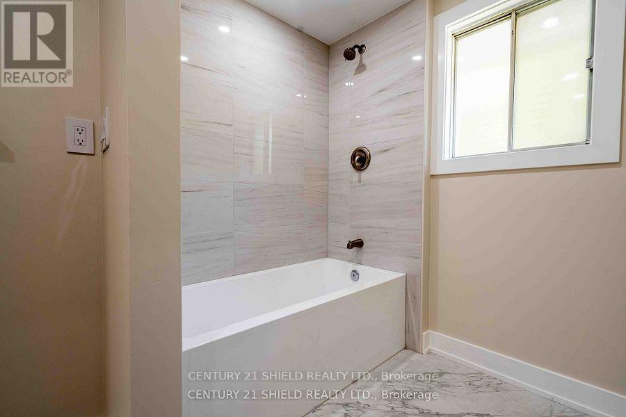 18915 Glen Road, South Glengarry, Ontario  K0C 2J0 - Photo 15 - X12690546