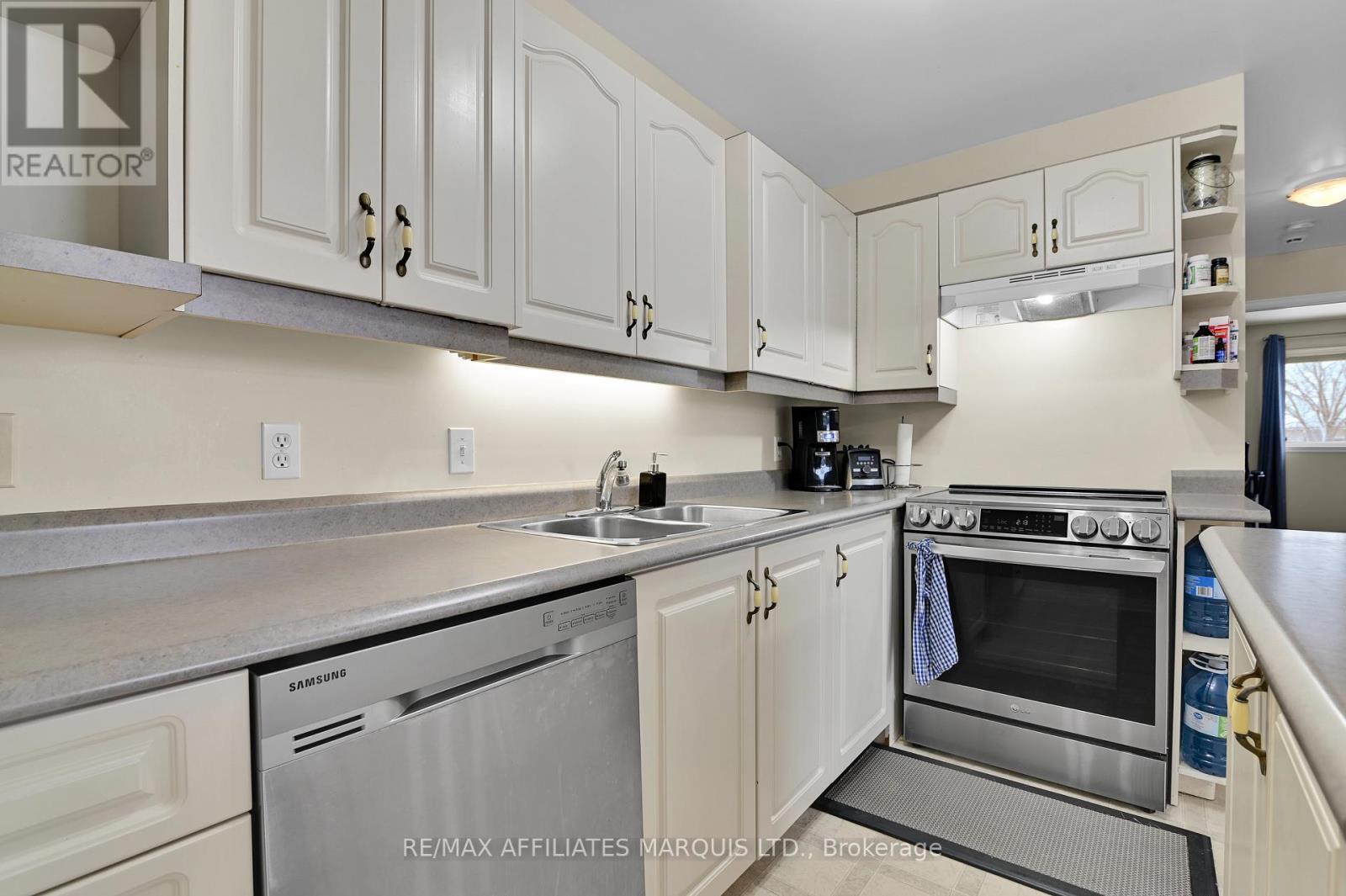 2241 Glen Brook Drive, Cornwall, Ontario  K6H 7N1 - Photo 13 - X12690584