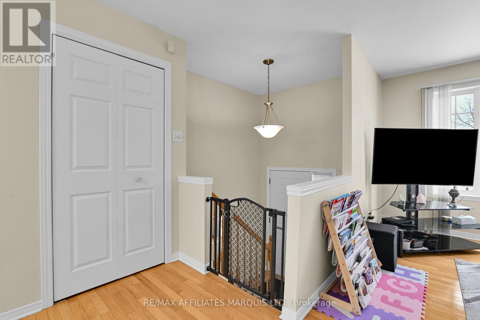 2241 Glen Brook Drive, Cornwall, Ontario  K6H 7N1 - Photo 3 - X12690584