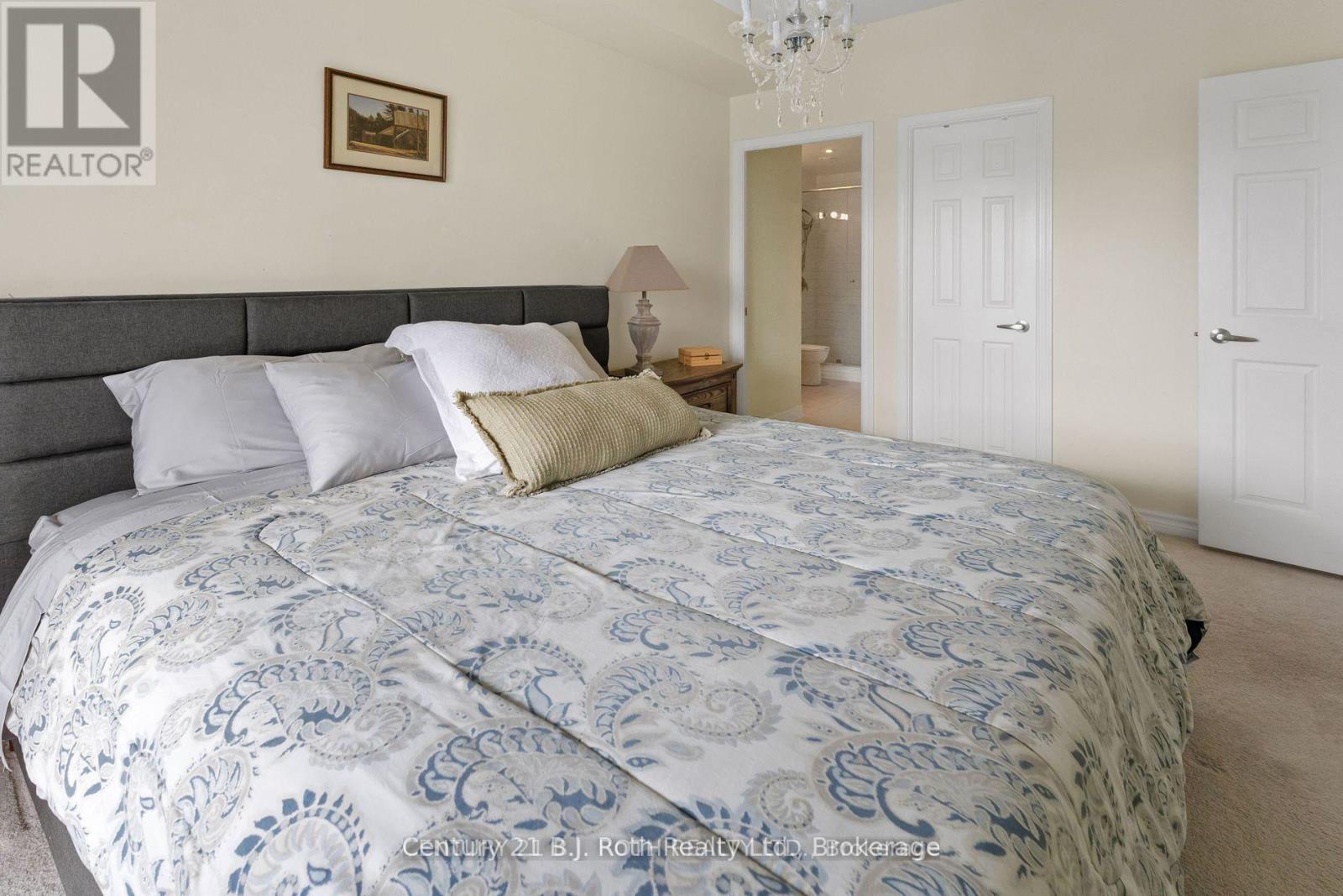 211 - 354 Atherley Road, Orillia, Ontario  L3V 0B8 - Photo 17 - S12690650