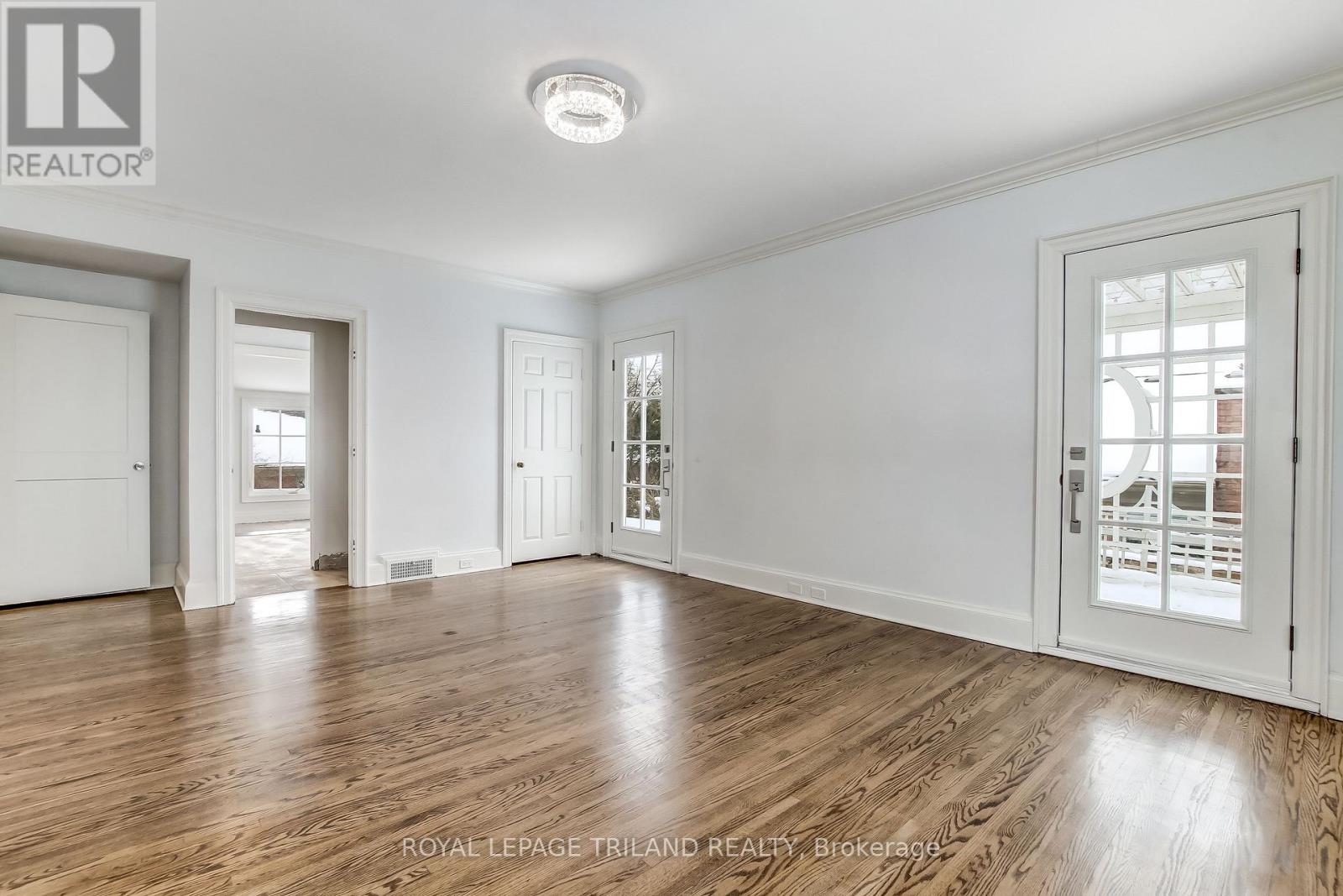 1965 Highland Heights, London South, Ontario  N6C 6C4 - Photo 28 - X12670878