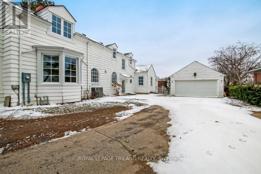 1965 Highland Heights, London South, Ontario  N6C 6C4 - Photo 45 - X12670878