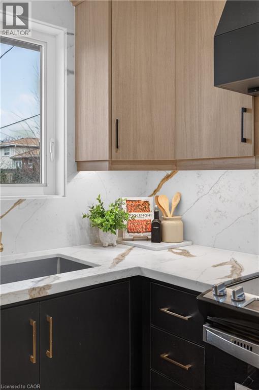 5375 Riverside Drive, Burlington, Ontario  L7L 3X9 - Photo 24 - 40797674