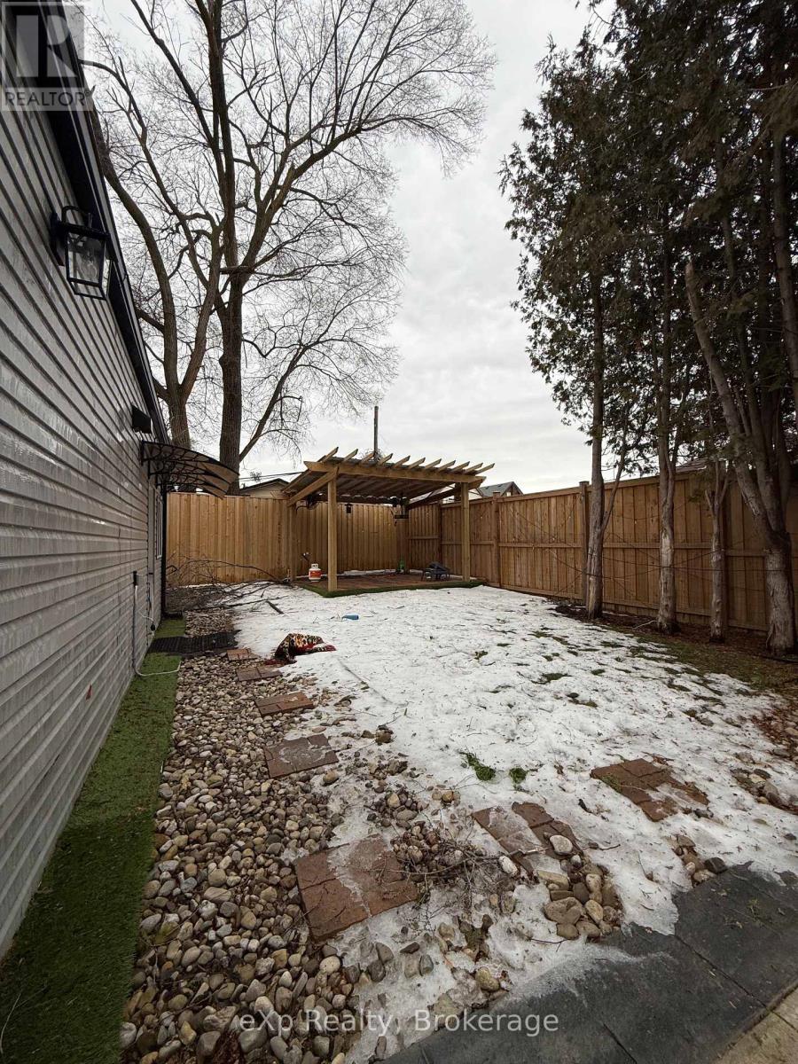 159 Waterloo Street, Kitchener, Ontario  N2H 3V5 - Photo 19 - X12690556