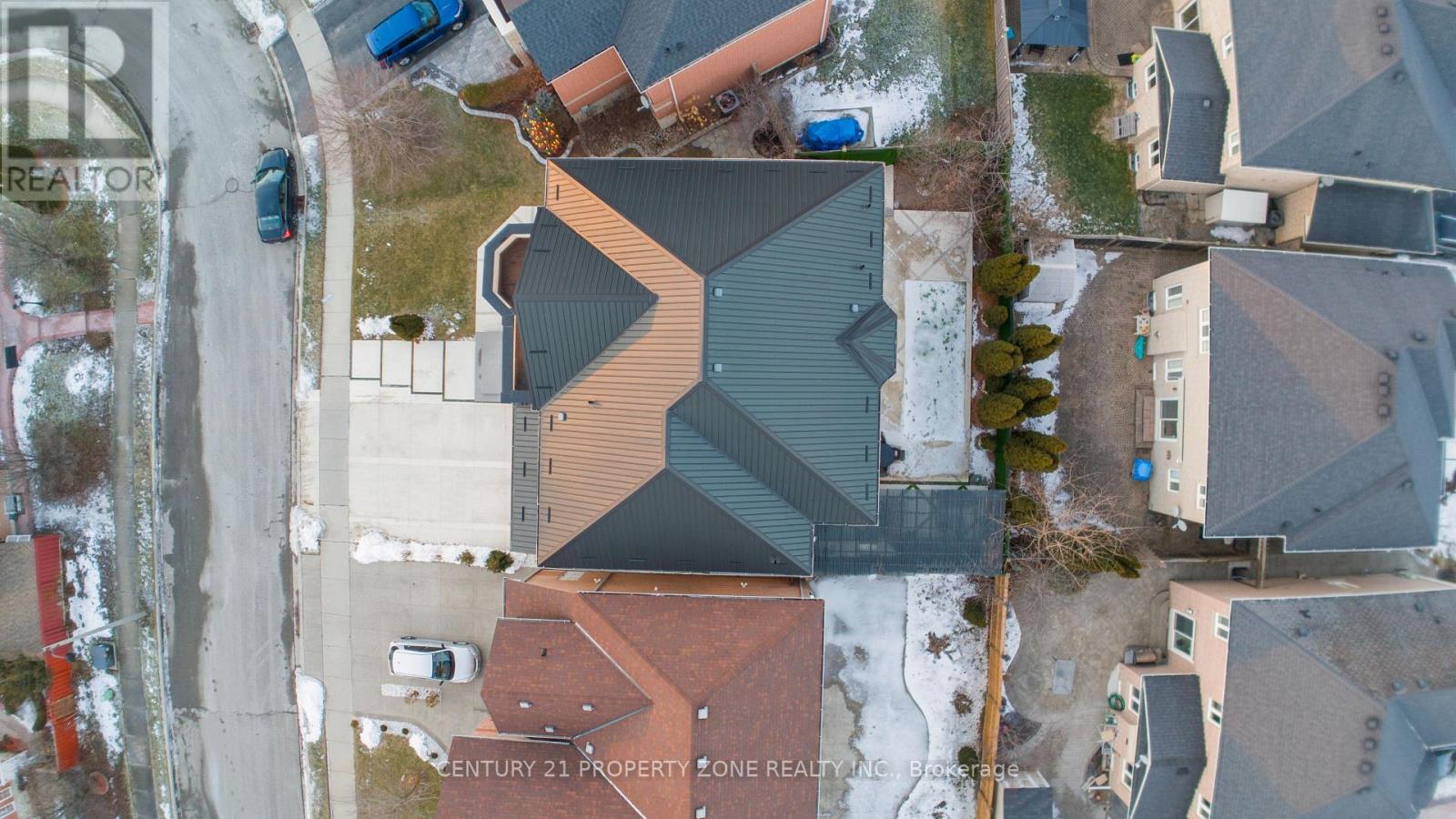 30 Grouse Lane, Brampton, Ontario  L6Y 5L1 - Photo 3 - W12688634