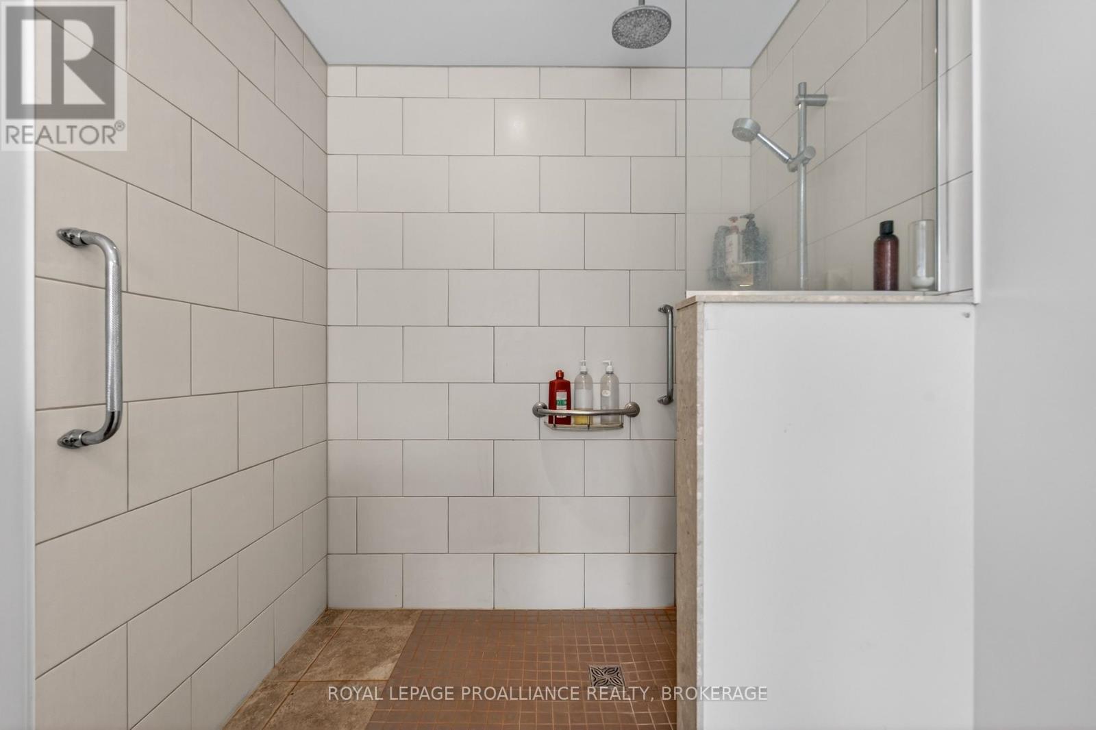 1360 Perradice Drive, Kingston, Ontario  K7L 5H6 - Photo 21 - X12690658