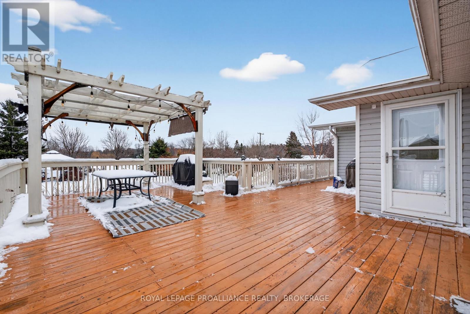 1360 Perradice Drive, Kingston, Ontario  K7L 5H6 - Photo 34 - X12690658