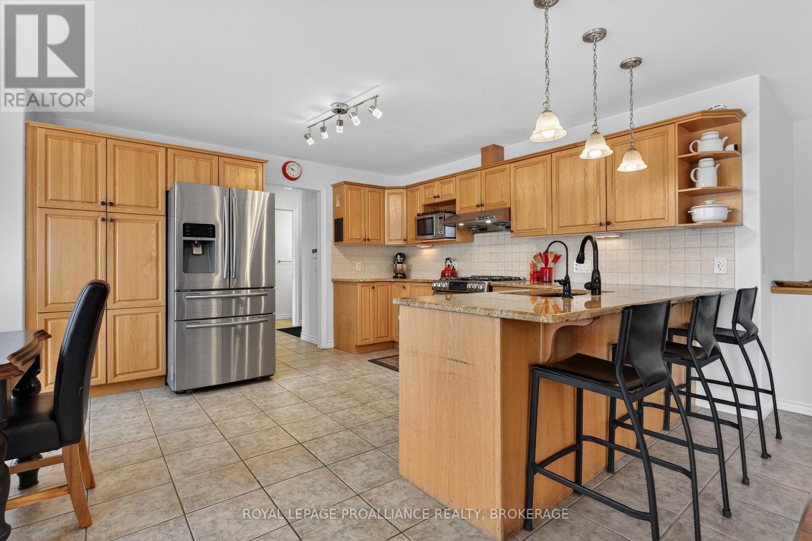 1360 Perradice Drive, Kingston, Ontario  K7L 5H6 - Photo 9 - X12690658