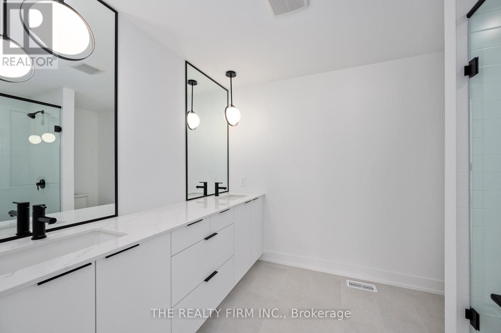 91 - 1965 Upperpoint Gate, London South, Ontario  N6K 0L2 - Photo 15 - X12690524