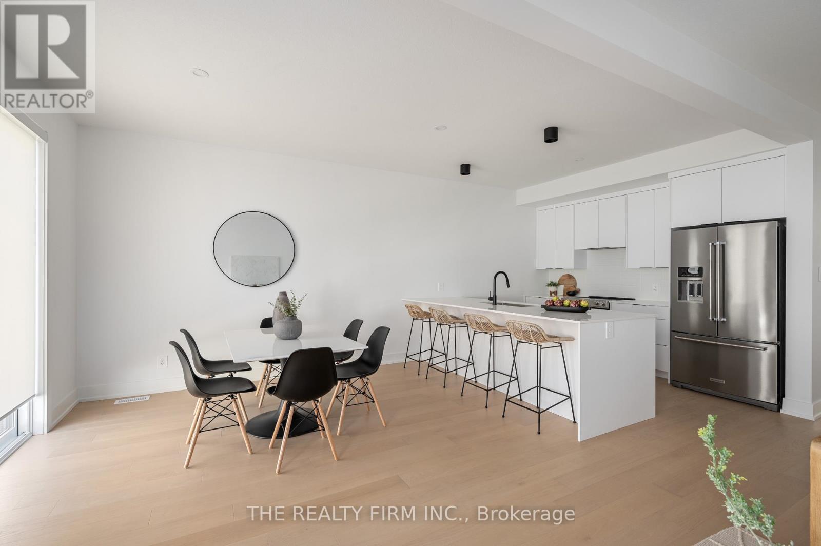 91 - 1965 Upperpoint Gate, London South, Ontario  N6K 0L2 - Photo 4 - X12690524