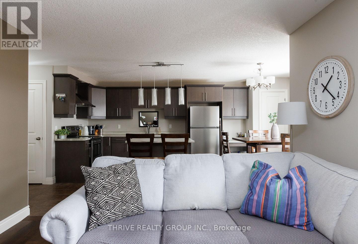 33 Abbott Street, Strathroy-Caradoc, Ontario  N7G 0B6 - Photo 15 - X12690646