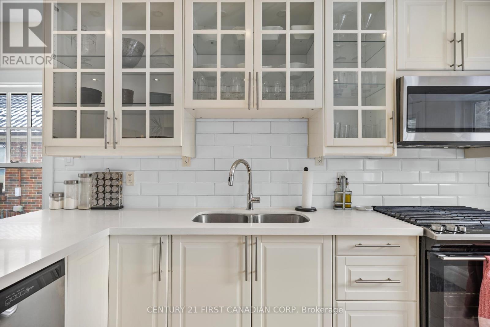 961 Harrison Avenue, London East, Ontario  N5Y 2T8 - Photo 11 - X12690662