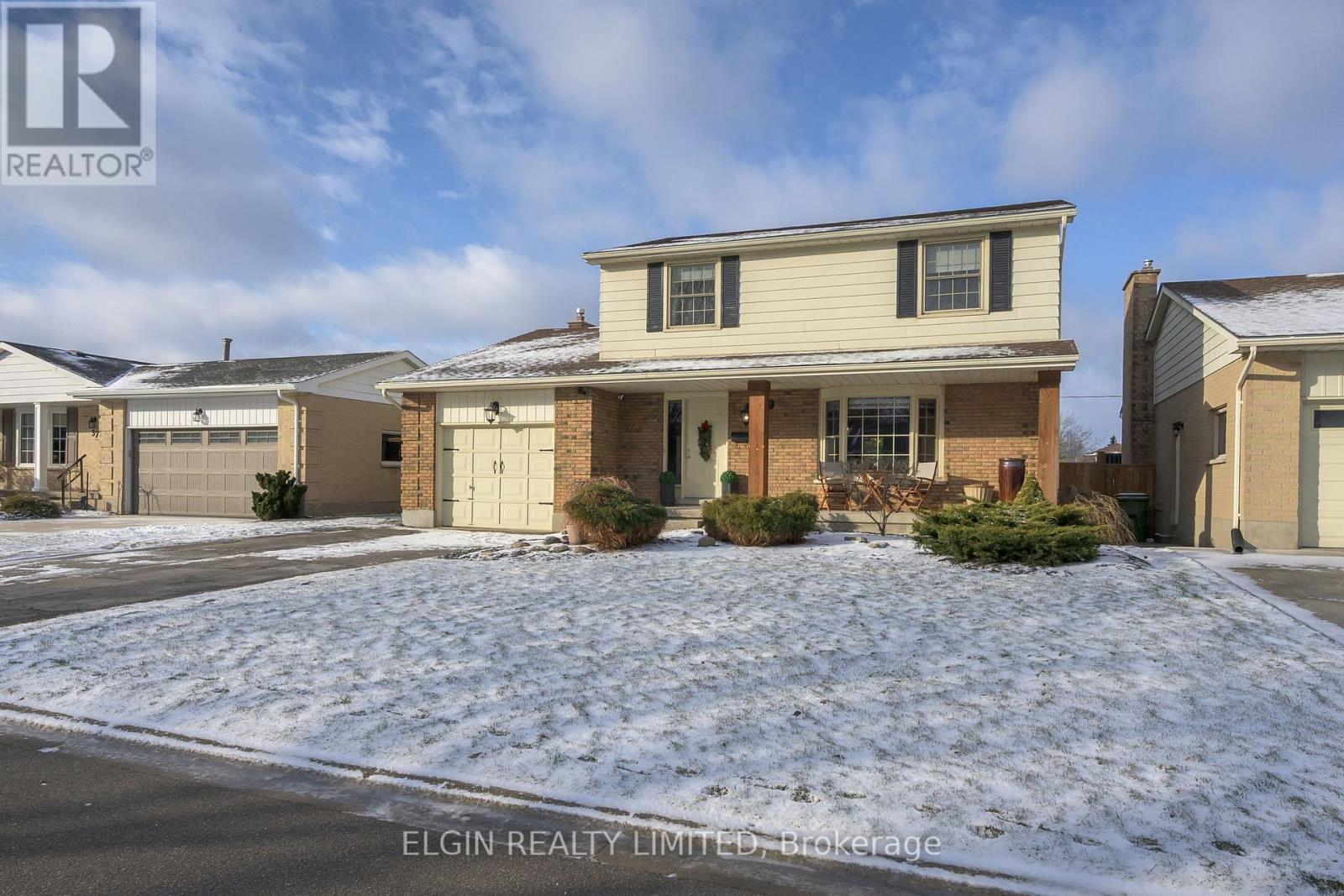 39 Luton Crescent, St. Thomas, Ontario  N5R 5J9 - Photo 2 - X12690692