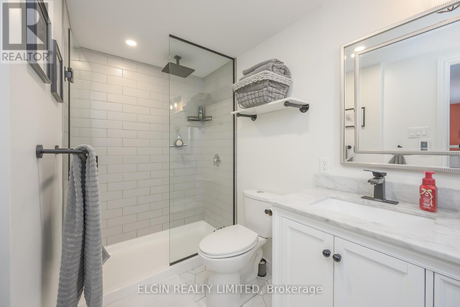 39 Luton Crescent, St. Thomas, Ontario  N5R 5J9 - Photo 36 - X12690692