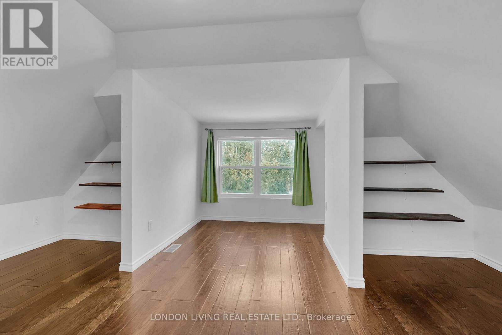 182 Briscoe Street E, London South, Ontario  N6C 1X3 - Photo 29 - X12690768