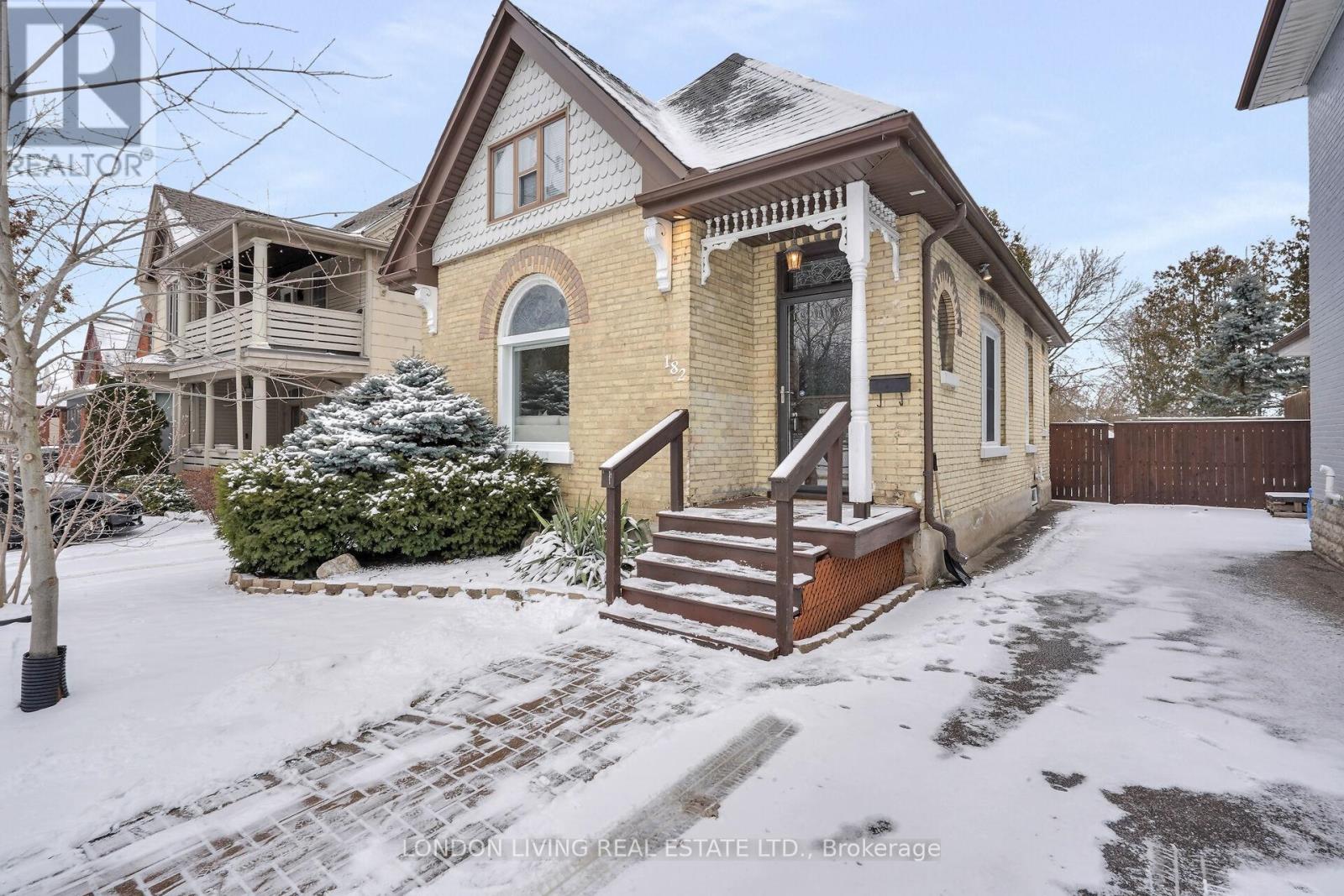 182 Briscoe Street E, London South, Ontario  N6C 1X3 - Photo 3 - X12690768