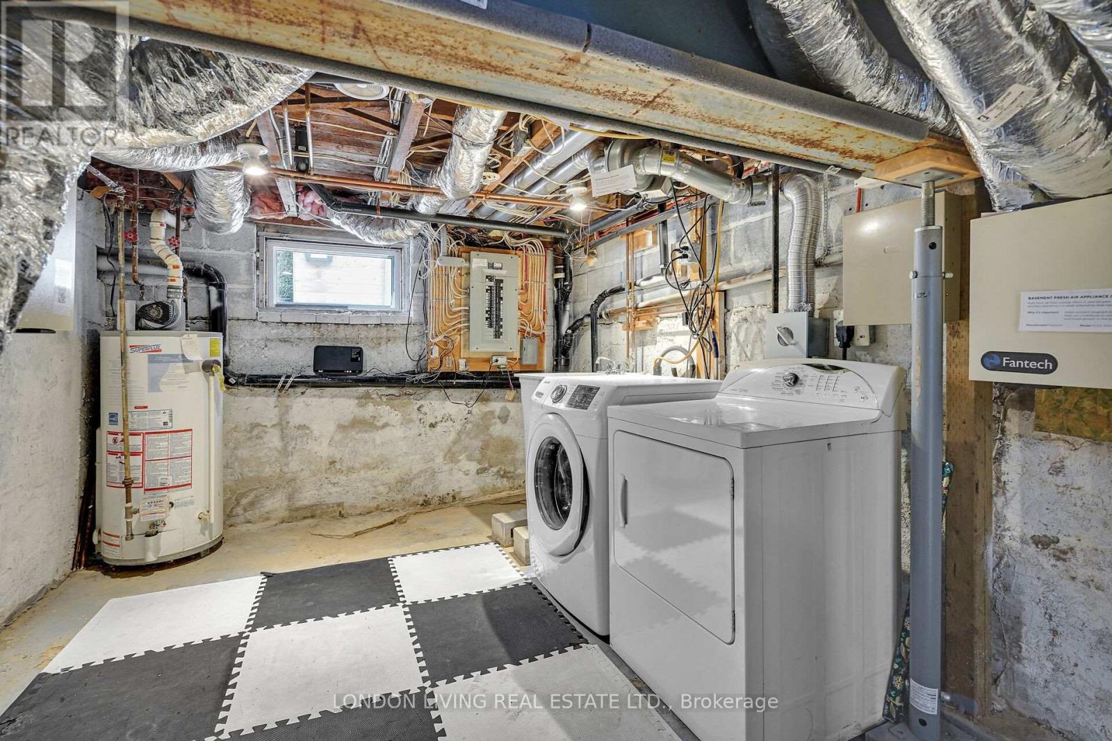 182 Briscoe Street E, London South, Ontario  N6C 1X3 - Photo 36 - X12690768