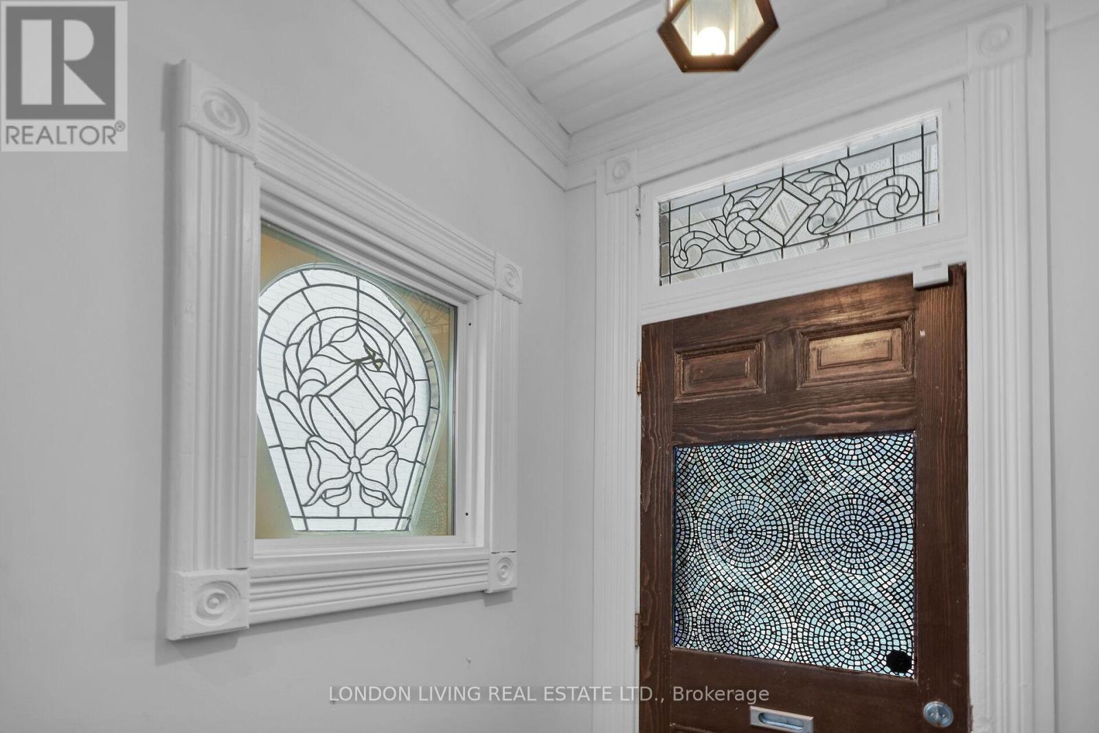 182 Briscoe Street E, London South, Ontario  N6C 1X3 - Photo 38 - X12690768