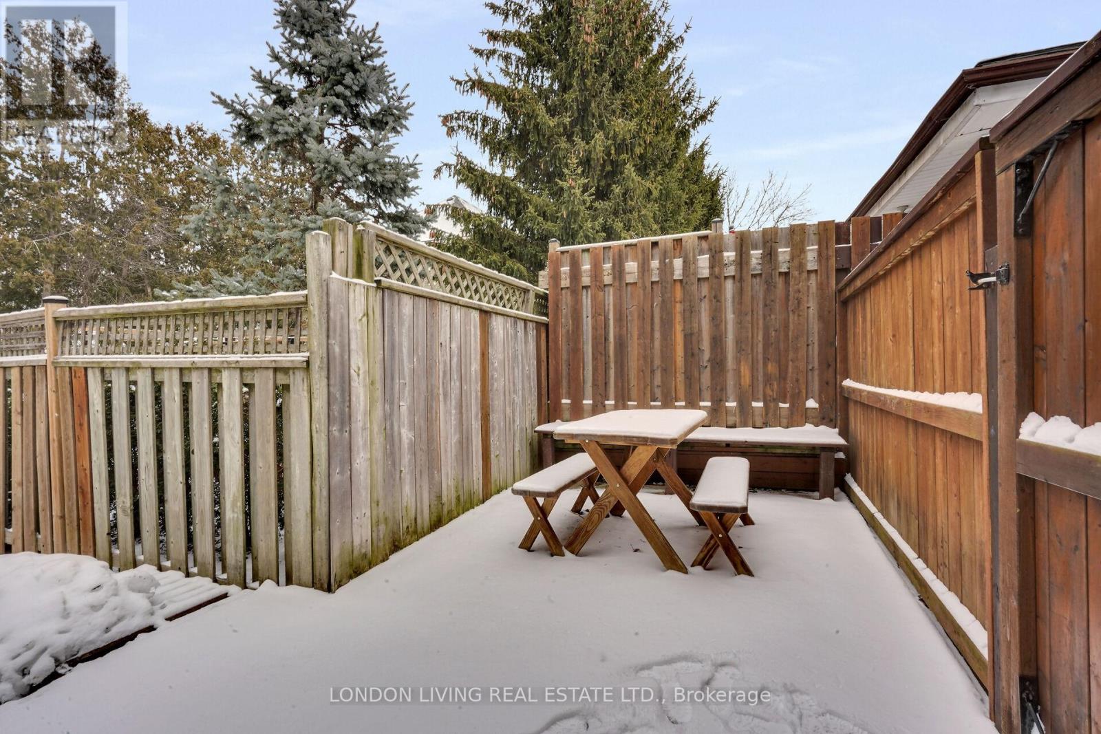 182 Briscoe Street E, London South, Ontario  N6C 1X3 - Photo 40 - X12690768