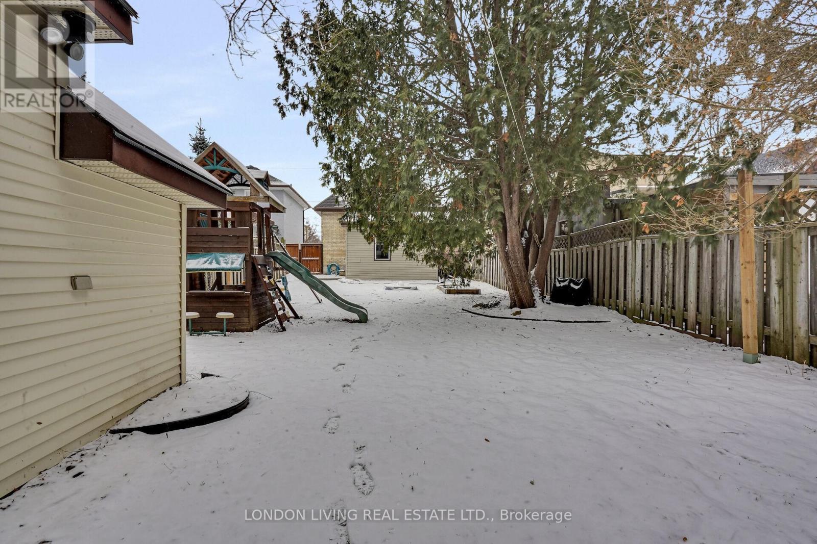 182 Briscoe Street E, London South, Ontario  N6C 1X3 - Photo 44 - X12690768