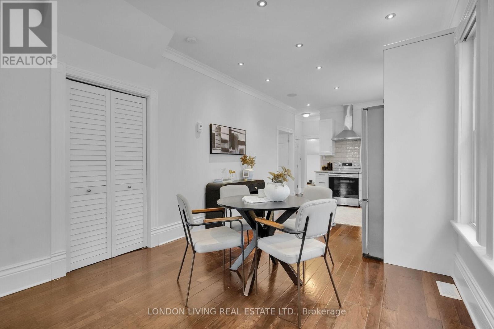 182 Briscoe Street E, London South, Ontario  N6C 1X3 - Photo 5 - X12690768